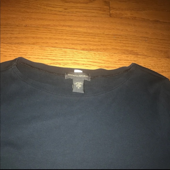 Banana Republic Long Sleeve Black T-Shirt w Button - Picture 4 of 5